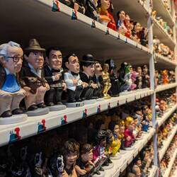 A strange Barcelona tradition based on an old comic: Little people taking a dump. Pass