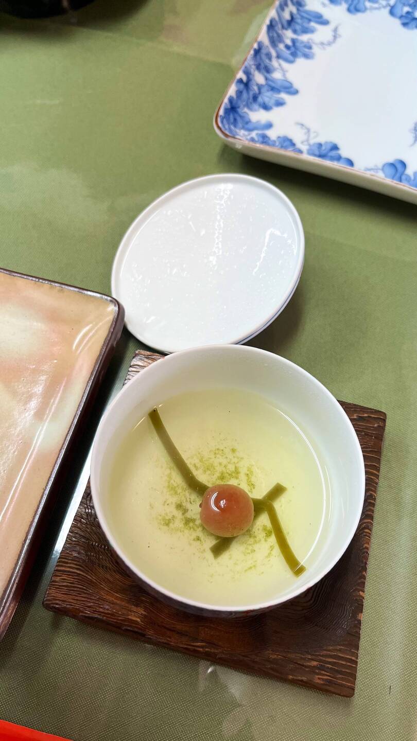 Grüntee mit Koume (Umeboshi)