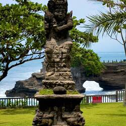 Pura Tanah Lot — Bali, Indonesia.