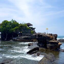 Pura Tanah Lot — Bali, Indonesia.