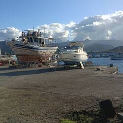 einsamer Hafen von Kouremenos