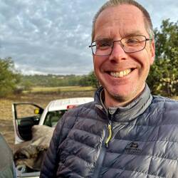 Happy after our flight (oh and i didnt drop the phone)