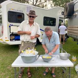 Vorbereitung des täglichen Sundowners 🍹