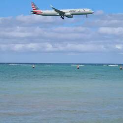 Dsr Flughafen liegt direkt am Strand...