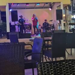 Hardrockcaffee mit Livemusik