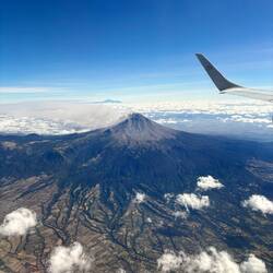 Spectacular flight from Mexico City to Oaxaca - Popocatépetl - a volcano on the edge of Mexico City