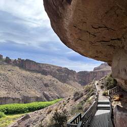 Der Blick in Richtung Aussichtspunkt am Ende des Weges
