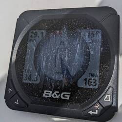 34kt at the top of the mast