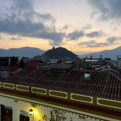 Sonnenuntergang von einer Rooftop Bar