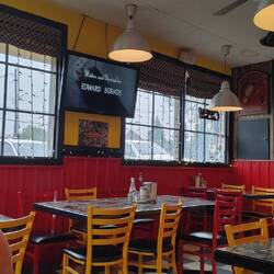 Woody Burger & Pizzeria