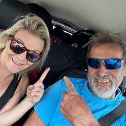 Das Gepäck kam in unser Auto und die drei Autostopper*innen fuhren bei Michi und Felix mit