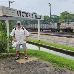 Am Bahnhof von Victoria Falls