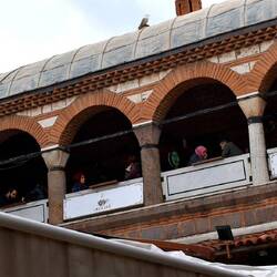 Kizlarağasi hani, le marché couvert et sa petite cour dans une ancienne auberge ottomane
