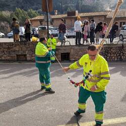 Setting the rings up for the race