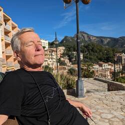 Getting a few rays...mahoganizing