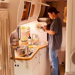 Max übernimmt den Abwasch 💦🧽