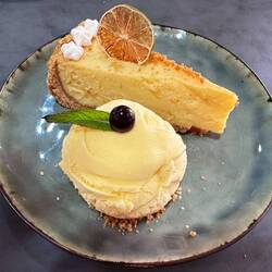 Zitronen-Topfenkuchen mit Vanilleeis 🫶🏻🫶🏻🫶🏻🫶🏻