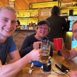 Zusammensitzen nach dem Abendessen