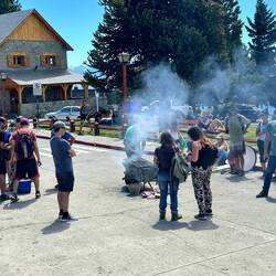 Wurstbrater auf dem Hauptplatz