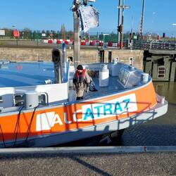 Die Alcatraz verlässt die Schleuse und der Matrose beginnt seine Wanderung!