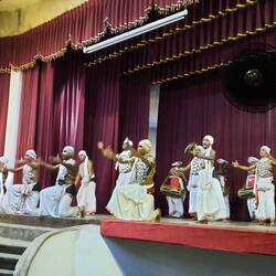 Hochzeitstanz speziell aus der Region Kandy