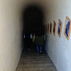 Hier geht's in den...