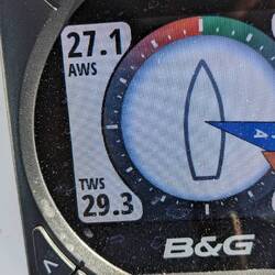 29kt at the top of the mast (we think there was more)