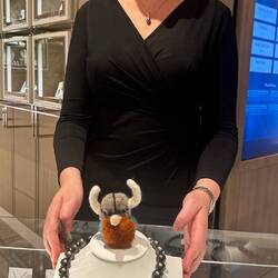 This Black Pearl Necklace looks nice.