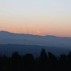 Sunset du haut de notre colline 🌅