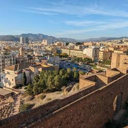 Antonio Banderas' penthouse apartment - left middle tall building with green on top