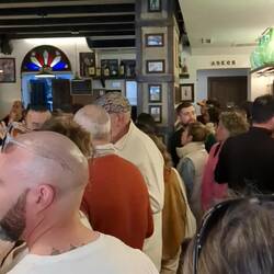 We gave up on this restaurant!