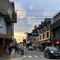 Das ist die Einkaufsstraße