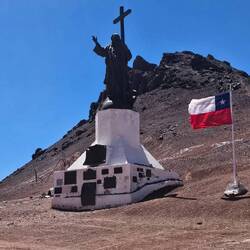 Links sind wir in Argentinien, rechts in Chile