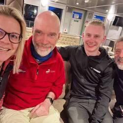 Private Abend-Vorlesung mit Univ. Prof. Fernando um 23:30 Uhr! Und noch hell!!!