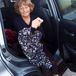 Es wird kalt! Schnell die Leggings und das Merino-Shirt angezogen!