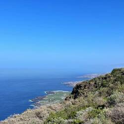 Blick Richtung Puerto de la Cruz / Bananenplantagen im Vordergrund (unten am Meer)