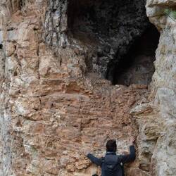 Un peu d'escalade pour aller visiter cette grotte 👀