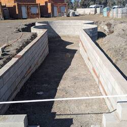 Der Swimmingpool ist schon fast fertig😉