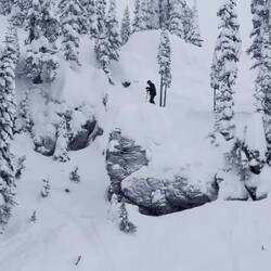 Low dive, ist glaube ich ca. 6/7 Meter hoch