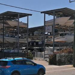 schon mal gehen? Eine Hochgarage für Boote