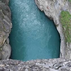 La couleur de l'eau est incroyable