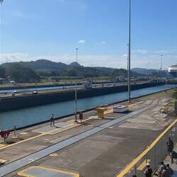 Timelapse video of a cargo ship coming into the Panama Canal