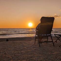 Warten auf dem Sonnenuntergang
