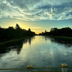 Abendstimmung - an diesem Fluss ended der Kanal bzw. beginnt er eigentlich