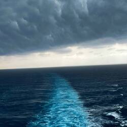 das Unwetter naht 🥵