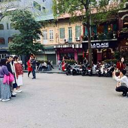 "OK, now 1...2...3!"