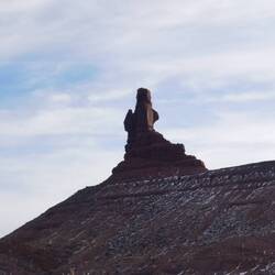 Wie eine Statue eines Indianers