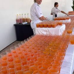 900 Gläser Aperol