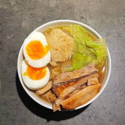 Cosy Chinese noodle soup