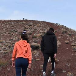 Gravir le volcan jusqu'au cratère !
